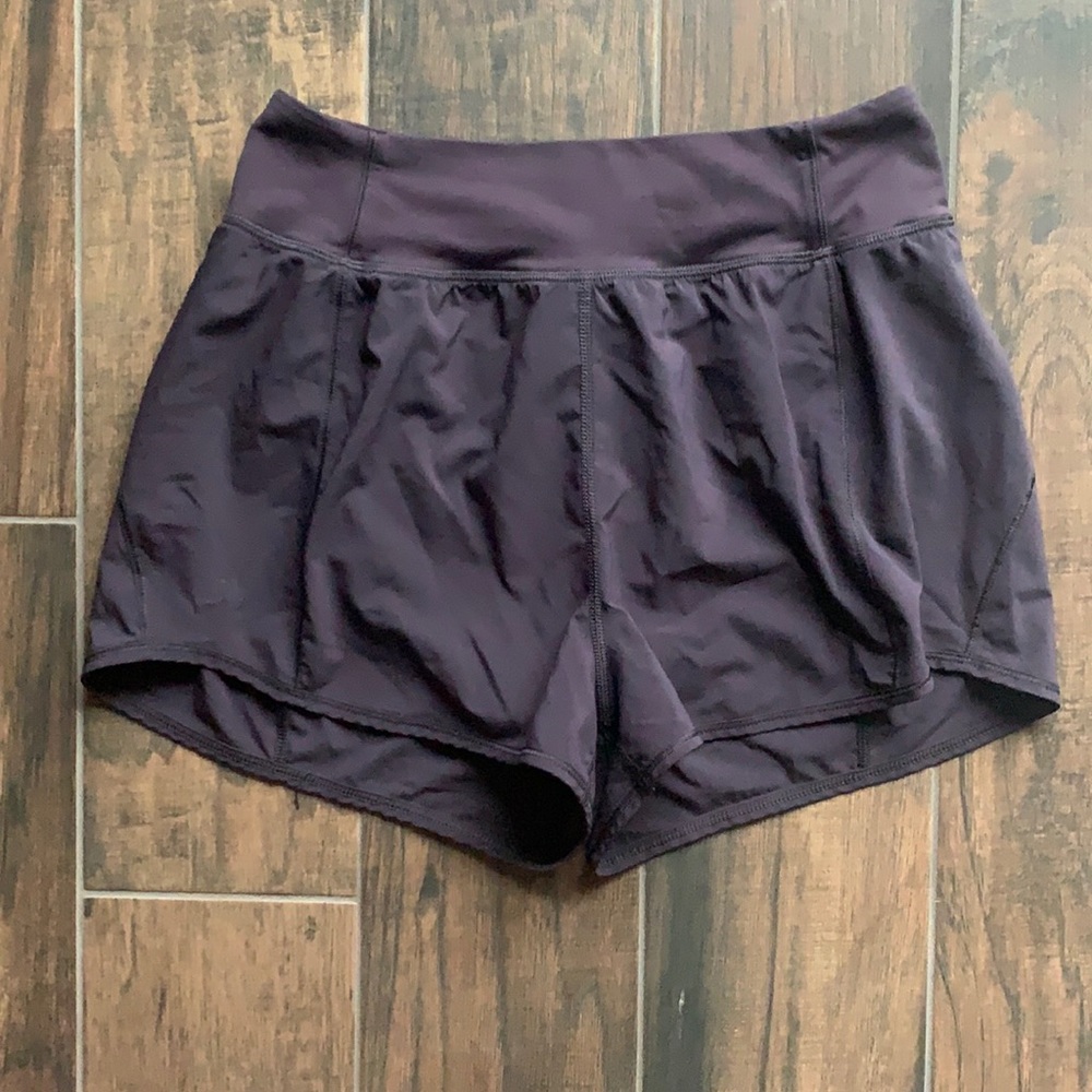 High waisted lululemon “2.5”